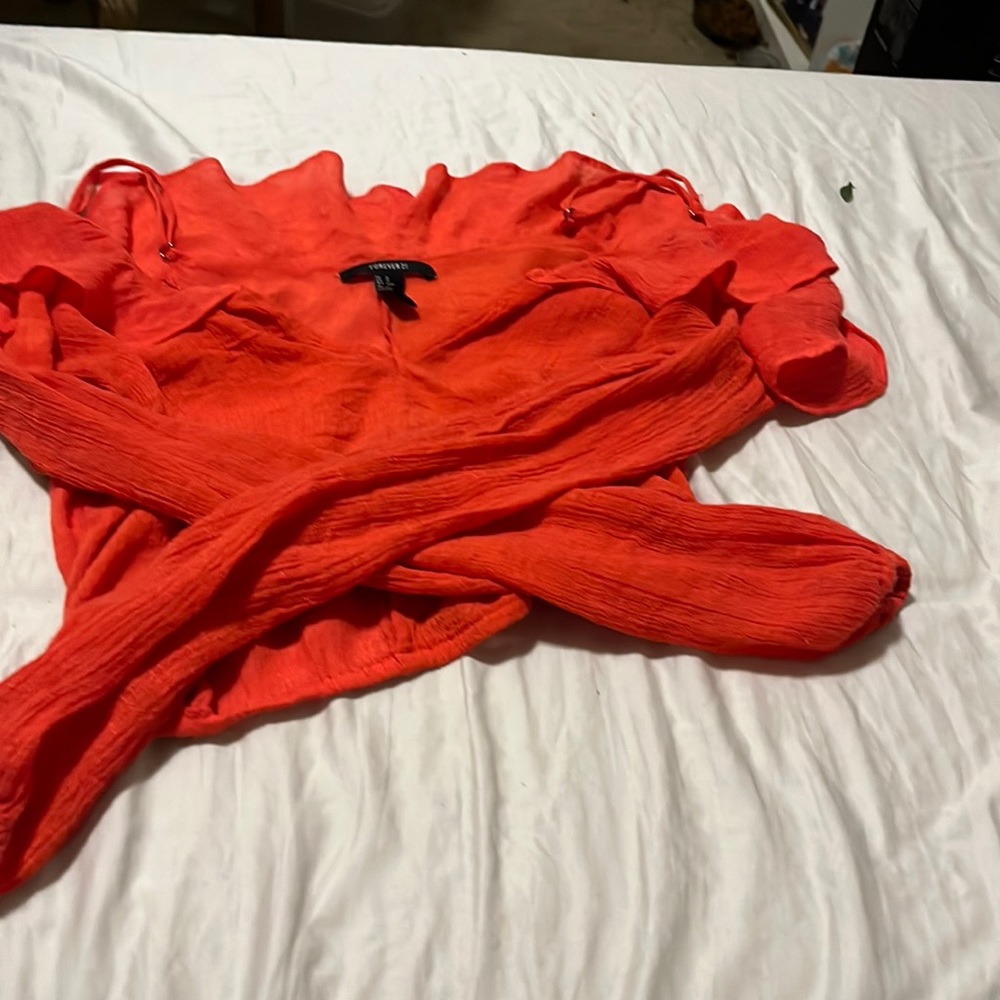 A long sleeve shirt